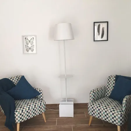 Esmeralda Apartment
